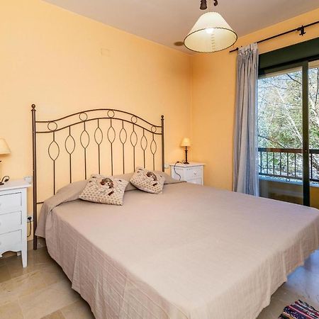 Spacious Apartment In Марбеля Екстериор снимка