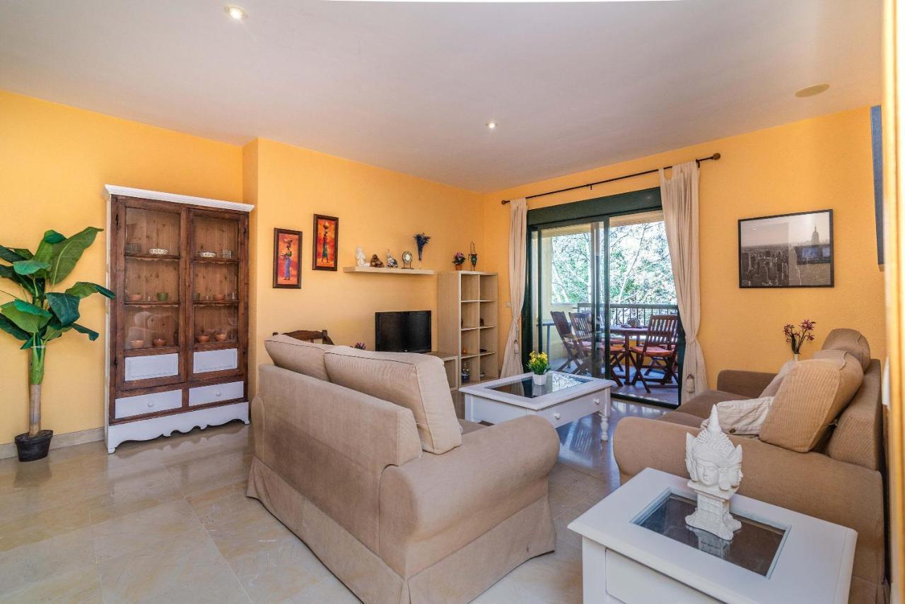 Spacious Apartment In Марбеля Екстериор снимка